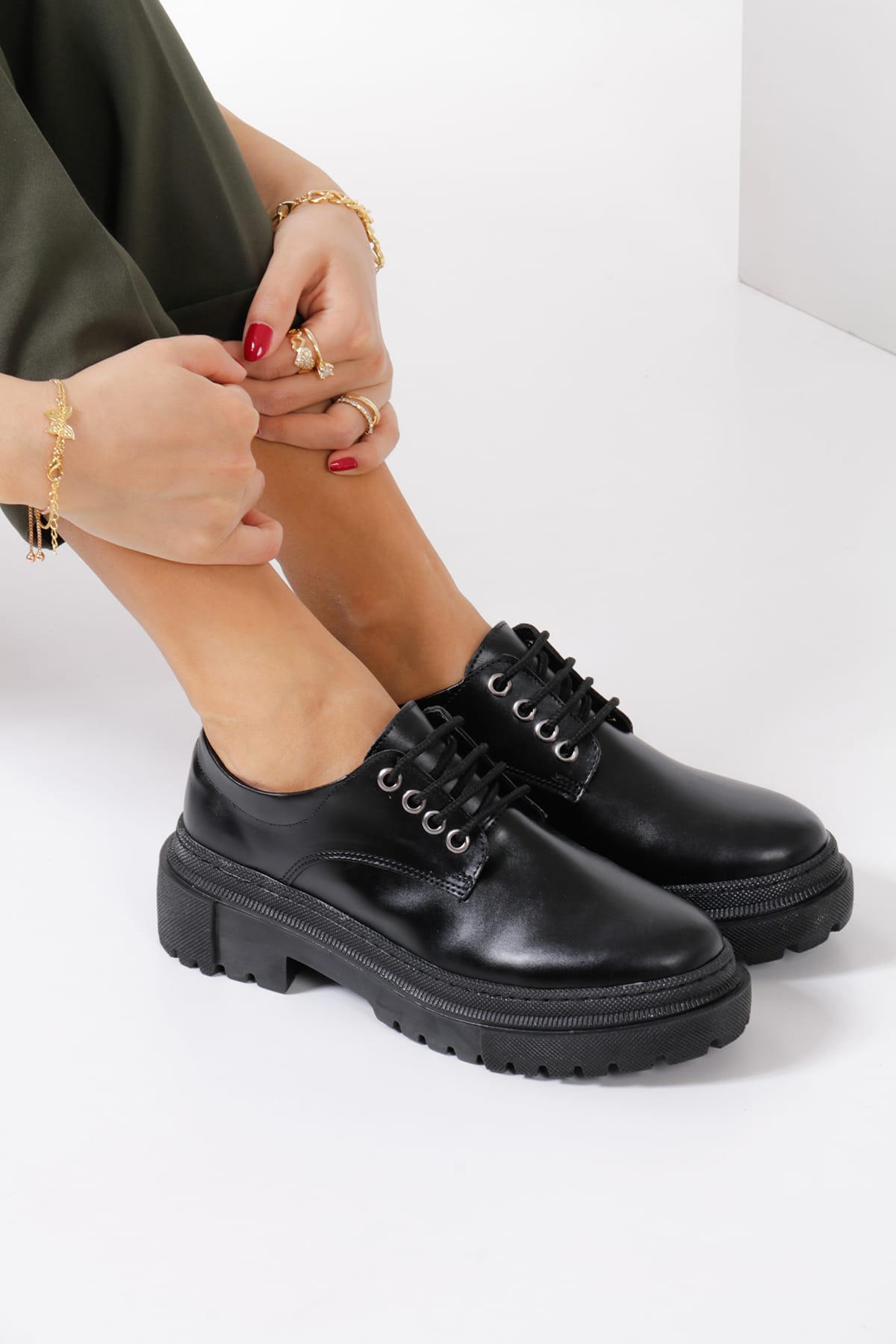 Woman shoes